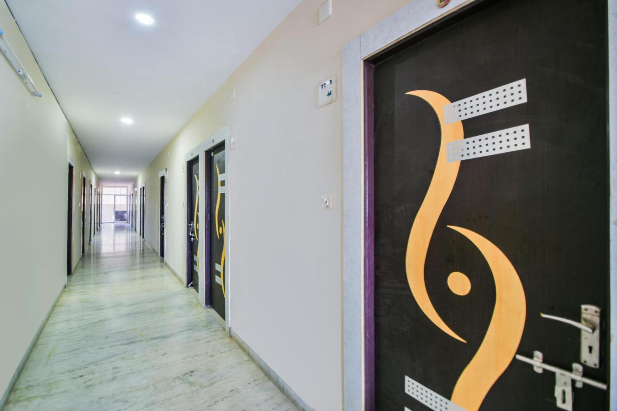 Hotel O Kalika Resort Lakāwās Extérieur photo